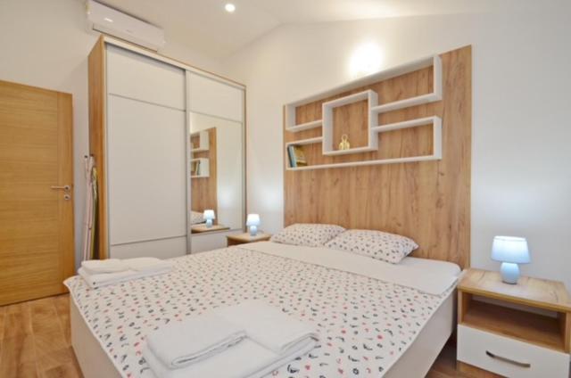 Nikola Lux Apartments Muo Eksteriør bilde