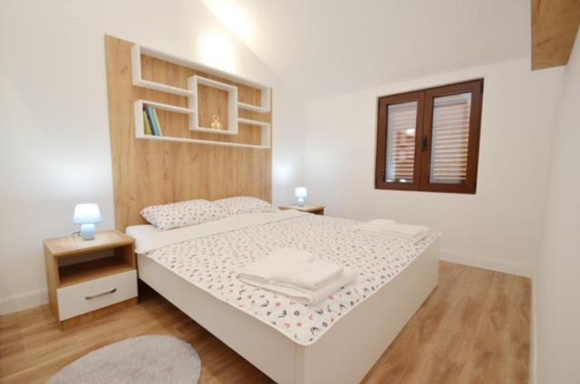 Nikola Lux Apartments Muo Eksteriør bilde